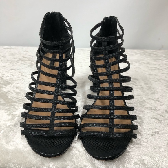 Tahari Arrive2 size 8M black high heels-FLAWED - Picture 2 of 9